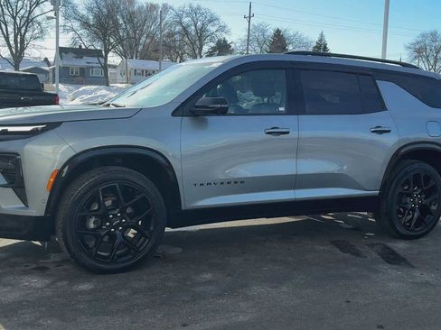 Certified 2024 Chevrolet Traverse RS image 6