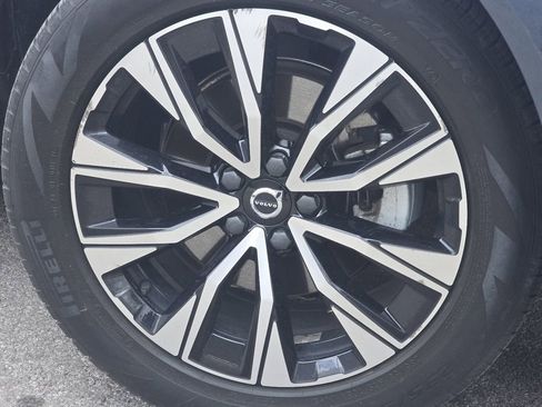 Used 2023 Volvo XC60 B5 Core w/ Climate Package image 10