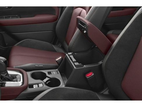 Certified 2025 Subaru Forester Touring AWD/4WD image 11
