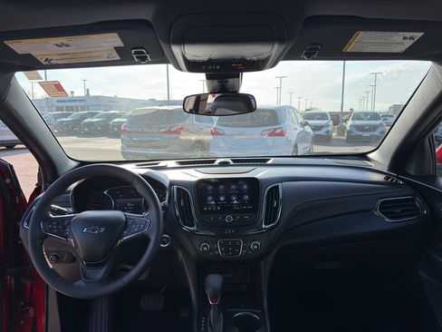 Used 2023 Chevrolet Equinox RS w/ RS Leather Package image 28