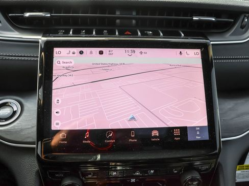 New 2025 Jeep Grand Cherokee Limited w/ Luxury Tech Group II image 18