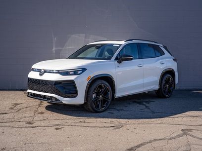 New 2025 Volkswagen Tiguan SE R-Line