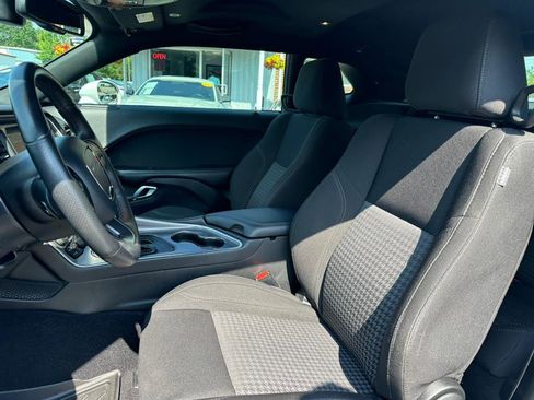 Used 2020 Dodge Challenger SXT w/ Blacktop Package image 12
