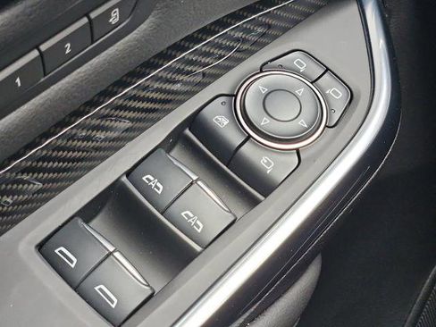 Certified 2025 Cadillac XT4 Sport image 23