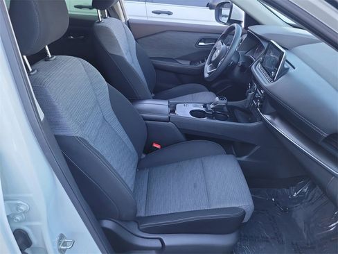 Certified 2023 Nissan Rogue SV image 17