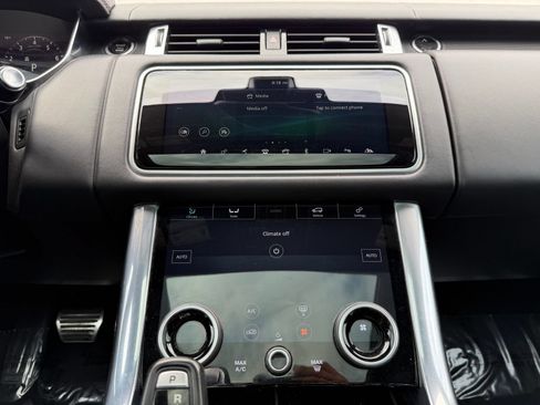 Used 2018 Land Rover Range Rover Sport HSE Dynamic AWD/4WD image 16