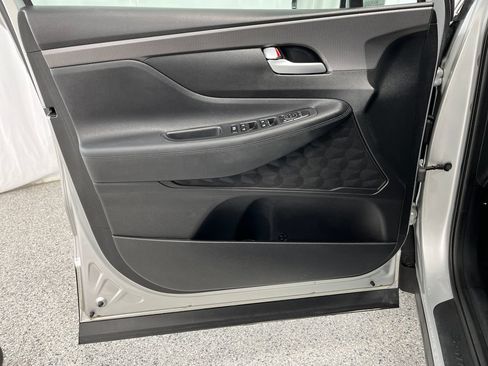Used 2019 Hyundai Santa Fe AWD image 11