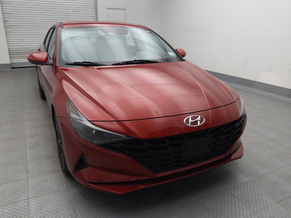 Used 2023 Hyundai Elantra SEL w/ Cargo Package FWD image 14