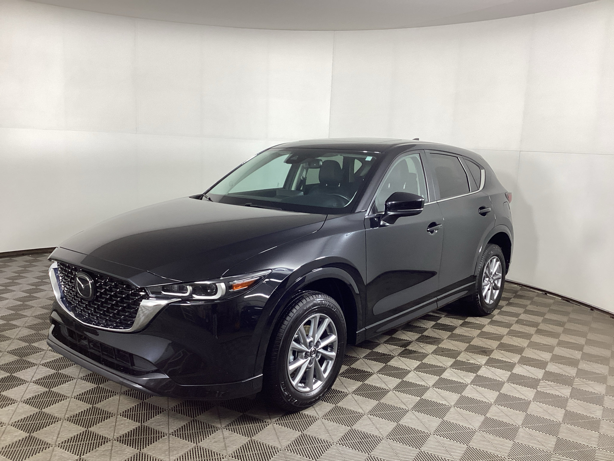 Used 2025 MAZDA CX-5 AWD 2.5 S w/ Preferred Package image 5
