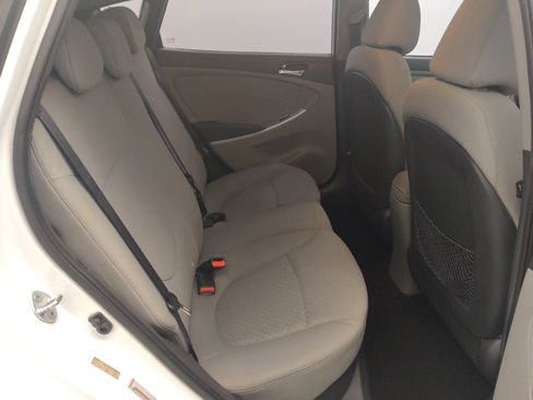 Used 2014 Hyundai Accent SE image 19