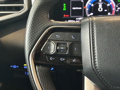 Used 2024 Toyota Sequoia SR5 w/ SR5 Premium Package AWD/4WD image 26