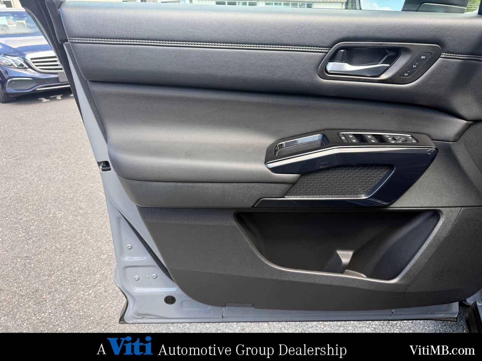 Used 2026 Nissan Pathfinder Platinum AWD/4WD image 16