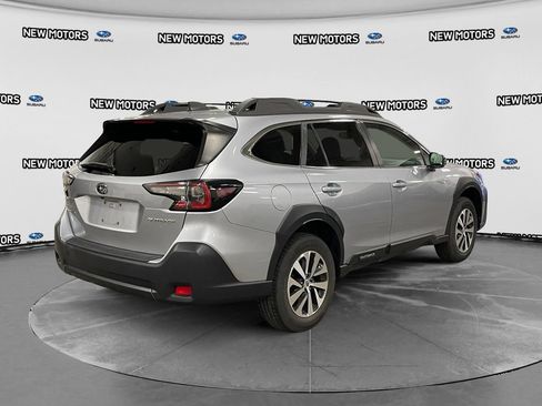 Certified 2023 Subaru Outback Premium w/ Popular Package #1 AWD/4WD image 5
