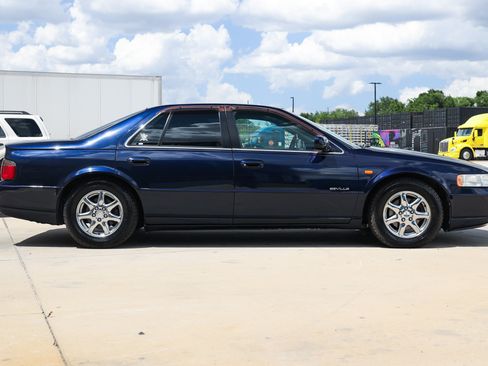Used 1999 Cadillac Seville STS FWD image 17