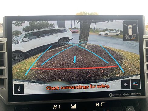 Used 2024 Toyota Tundra Limited image 26