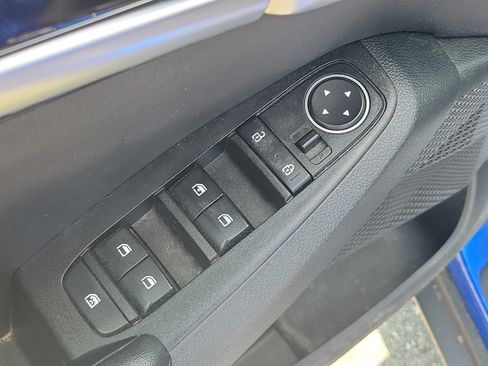 Used 2021 Kia Seltos S FWD image 20