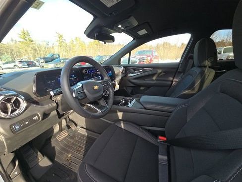 New 2026 Chevrolet Blazer EV LT image 9