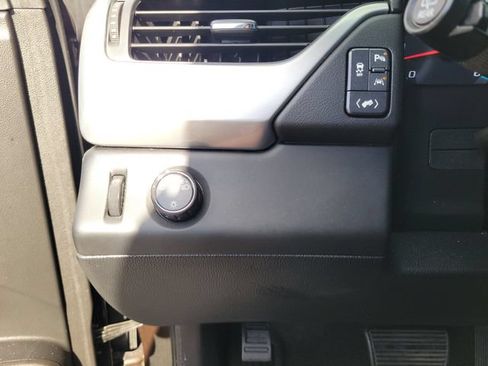 Used 2018 Chevrolet Tahoe LT RWD image 28