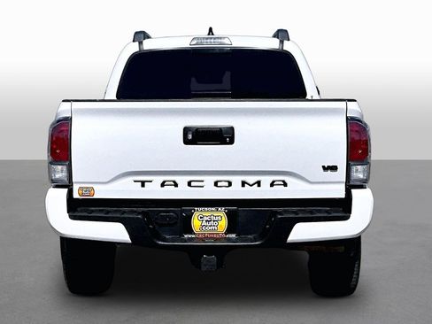 Used 2023 Toyota Tacoma TRD Sport AWD/4WD image 4
