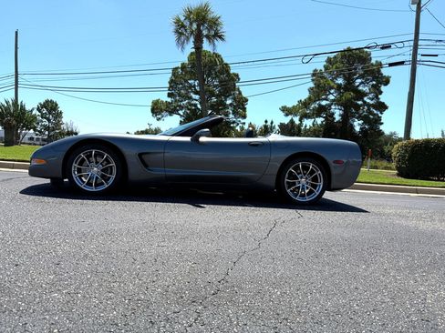 Used 2003 Chevrolet Corvette Convertible w/ Preferred Equipment Group1 image 3
