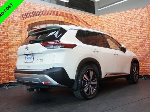 Used 2022 Nissan Rogue Platinum w/ Head-Up Display Package image 7