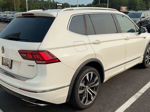 Used 2020 Volkswagen Tiguan SEL Premium R-Line w/ 3rd Row Seat Package AWD/4WD image 2