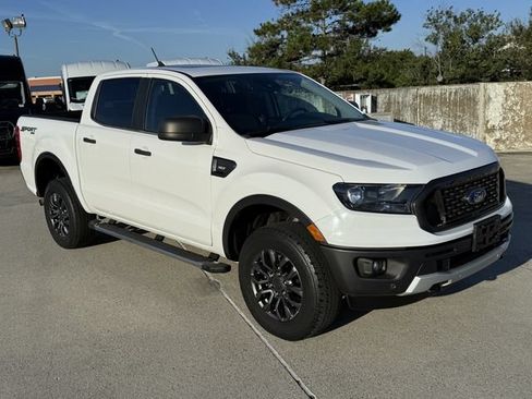 Used 2019 Ford Ranger XLT w/ Equipment Group 302A Luxury AWD/4WD image 3