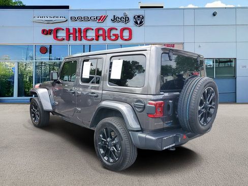 Certified 2025 Jeep Wrangler Unlimited Sahara w/ Safety Group AWD/4WD image 3