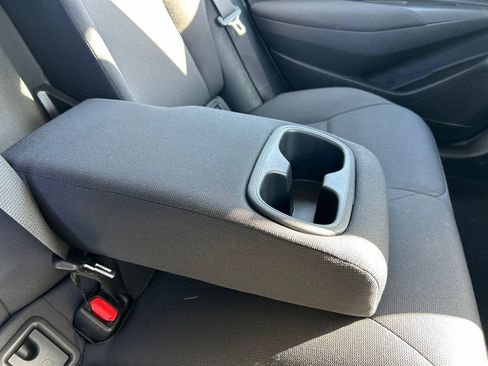 Used 2024 Toyota Corolla LE FWD image 45