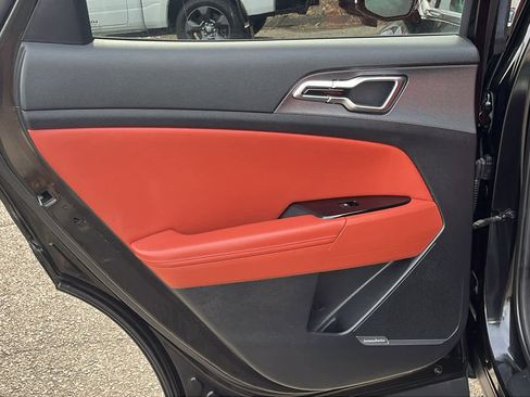 Used 2023 Kia Sportage SX Prestige image 27