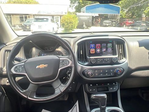 Used 2017 Chevrolet Colorado LT w/ Luxury Package, Chrome RWD image 9