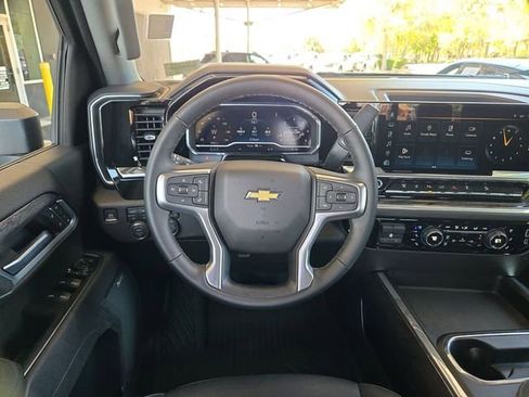 Certified 2025 Chevrolet Silverado 2500 LTZ w/ LTZ Convenience Package image 12