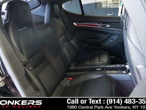 Used 2016 Porsche Panamera 4 Edition image 35