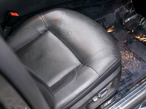 Used 2013 Rolls-Royce Ghost image 41