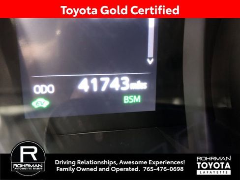 Certified 2022 Toyota Camry SE image 21