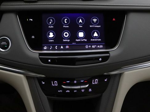Used 2023 Cadillac XT5 Premium Luxury w/ LPO, Floor Liner Package AWD/4WD image 17