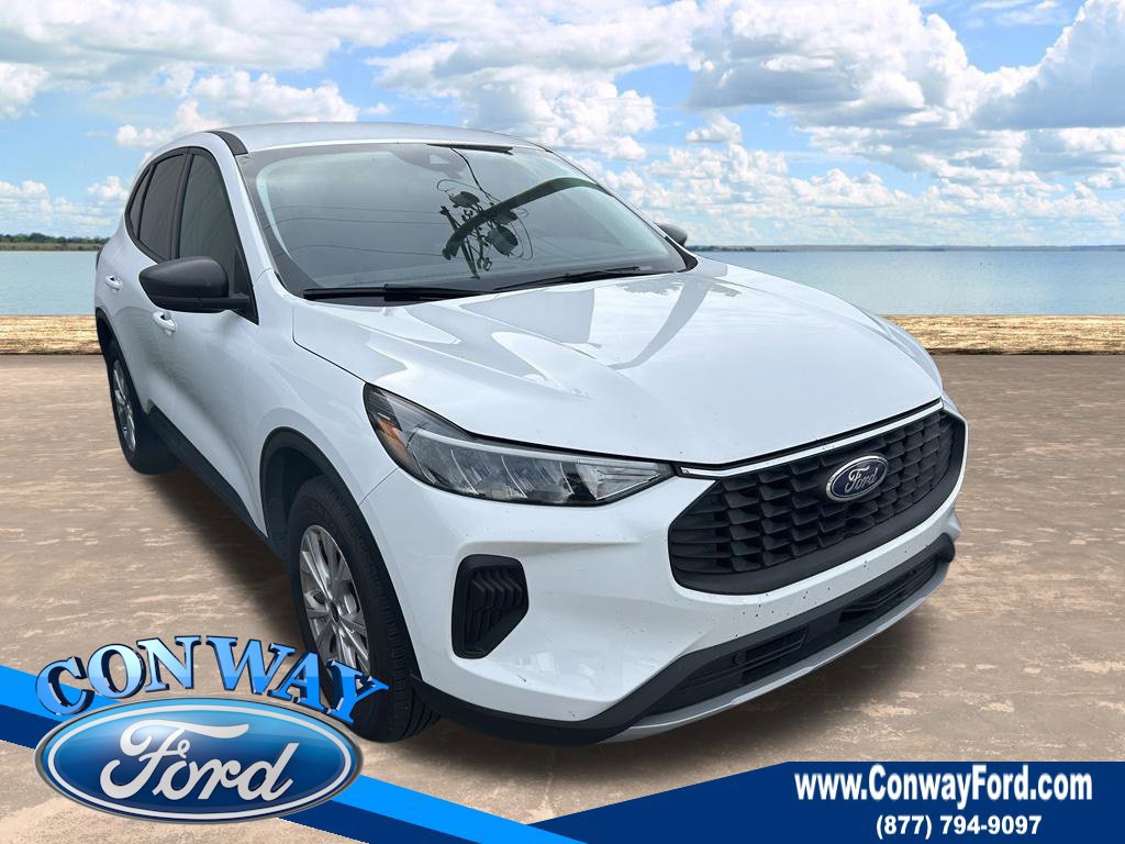 Used 2025 Ford Escape Active AWD/4WD image 1