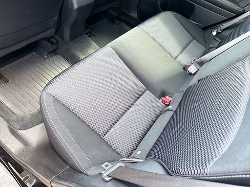 Used 2018 Subaru Forester 2.5i Premium image 25