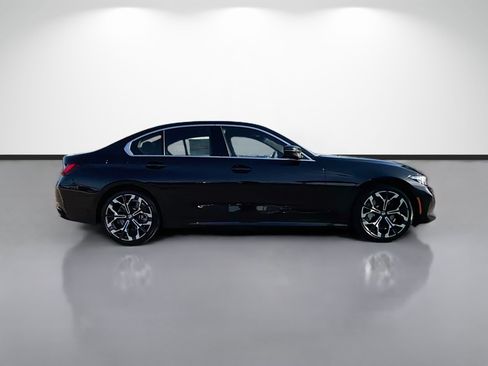 Used 2026 BMW 330i Sedan w/ Premium Package RWD image 2