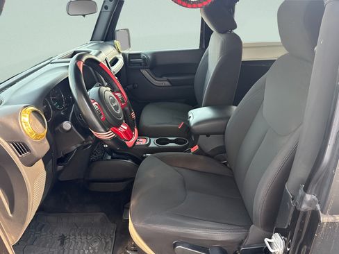 Used 2017 Jeep Wrangler Sport AWD/4WD image 11