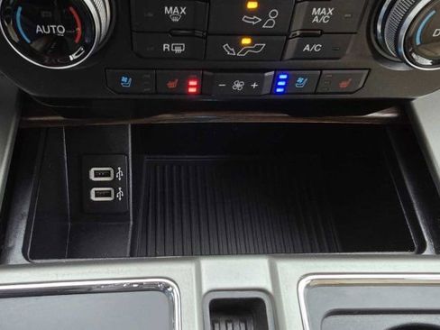 Used 2020 Ford F150 Lariat w/ Equipment Group 502A Luxury image 26