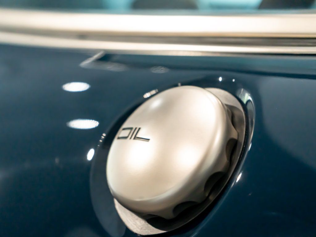 Used 1991 Porsche 911 Carrera RWD image 39