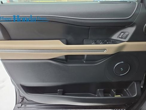 Used 2024 Ford Expedition Max Limited image 23