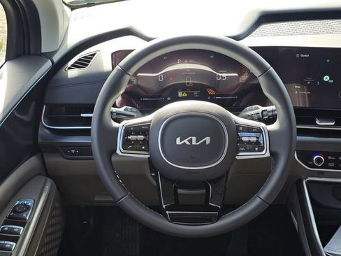 New 2026 Kia Carnival FWD image 16