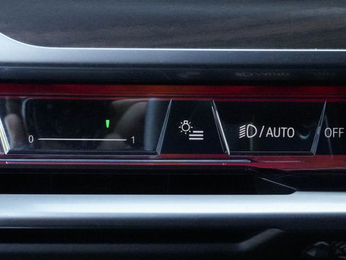 Certified 2024 BMW 740i RWD image 14