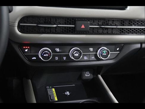 Used 2025 Honda HR-V EX-L image 13