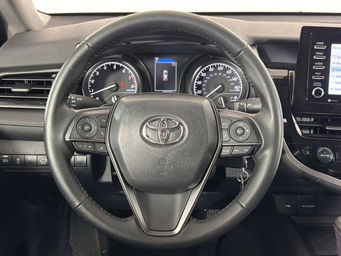 Used 2024 Toyota Camry SE image 23