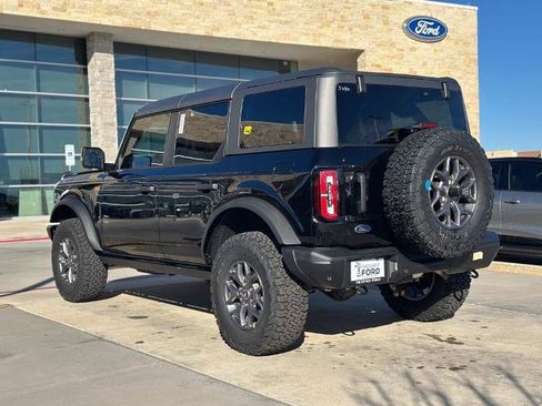 New 2025 Ford Bronco Badlands image 25
