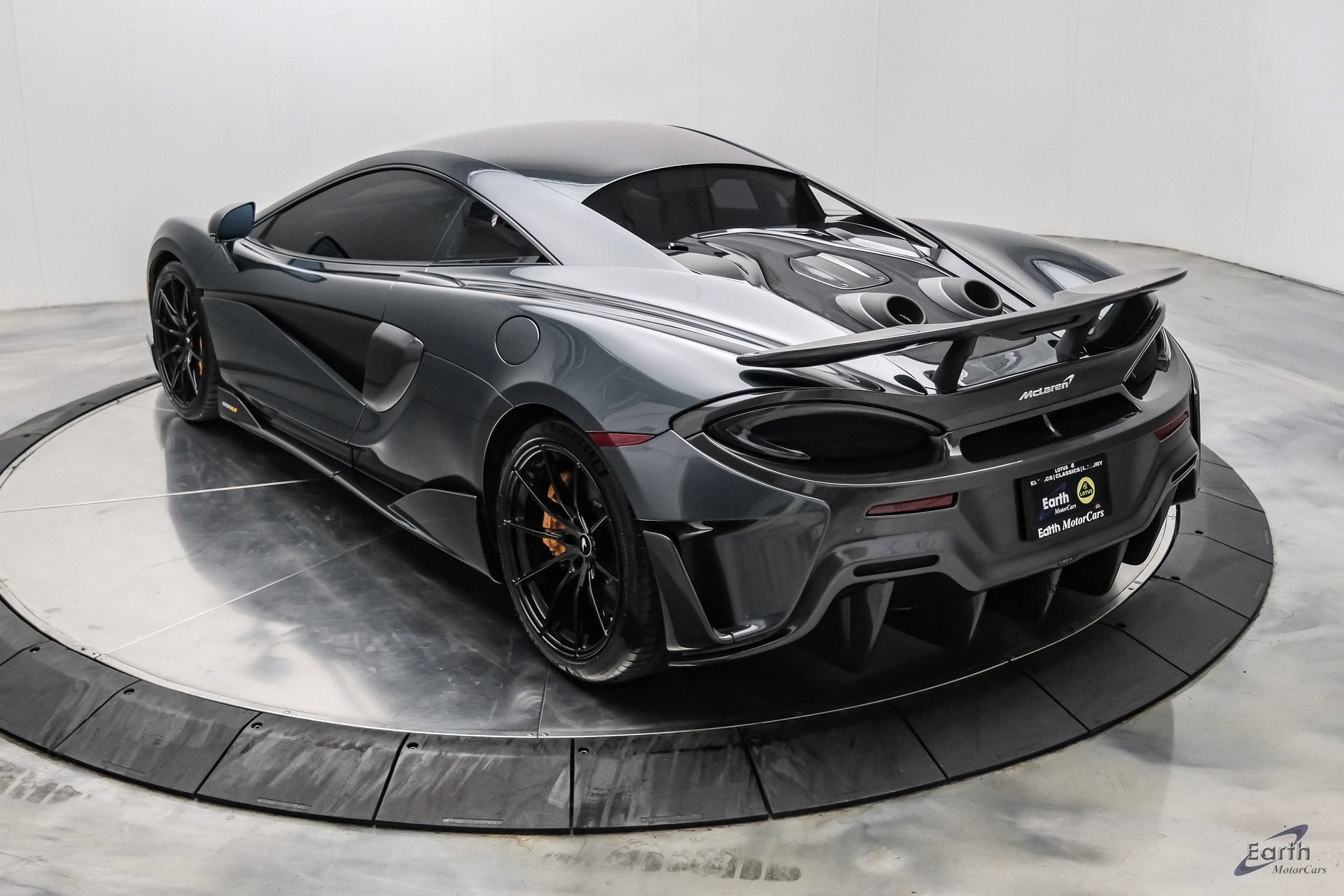 Used 2019 McLaren 600LT RWD image 14
