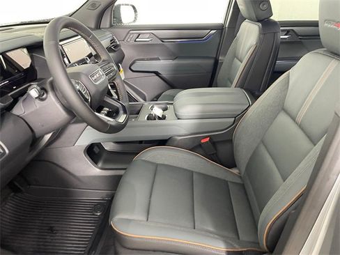 New 2026 GMC Acadia AT4 w/ Luxury Package image 2